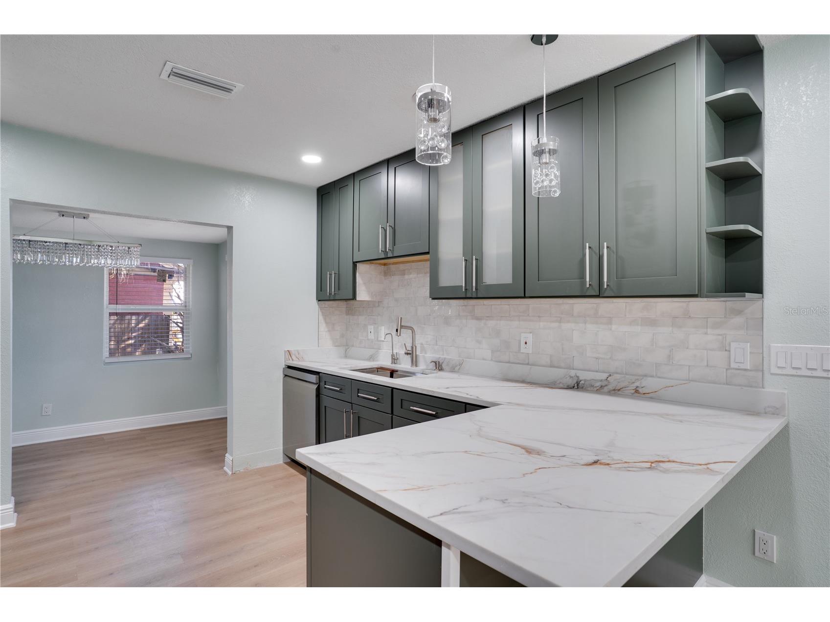 4029 13th Avenue S Saint Petersburg FL 33711 TB8501899 image13