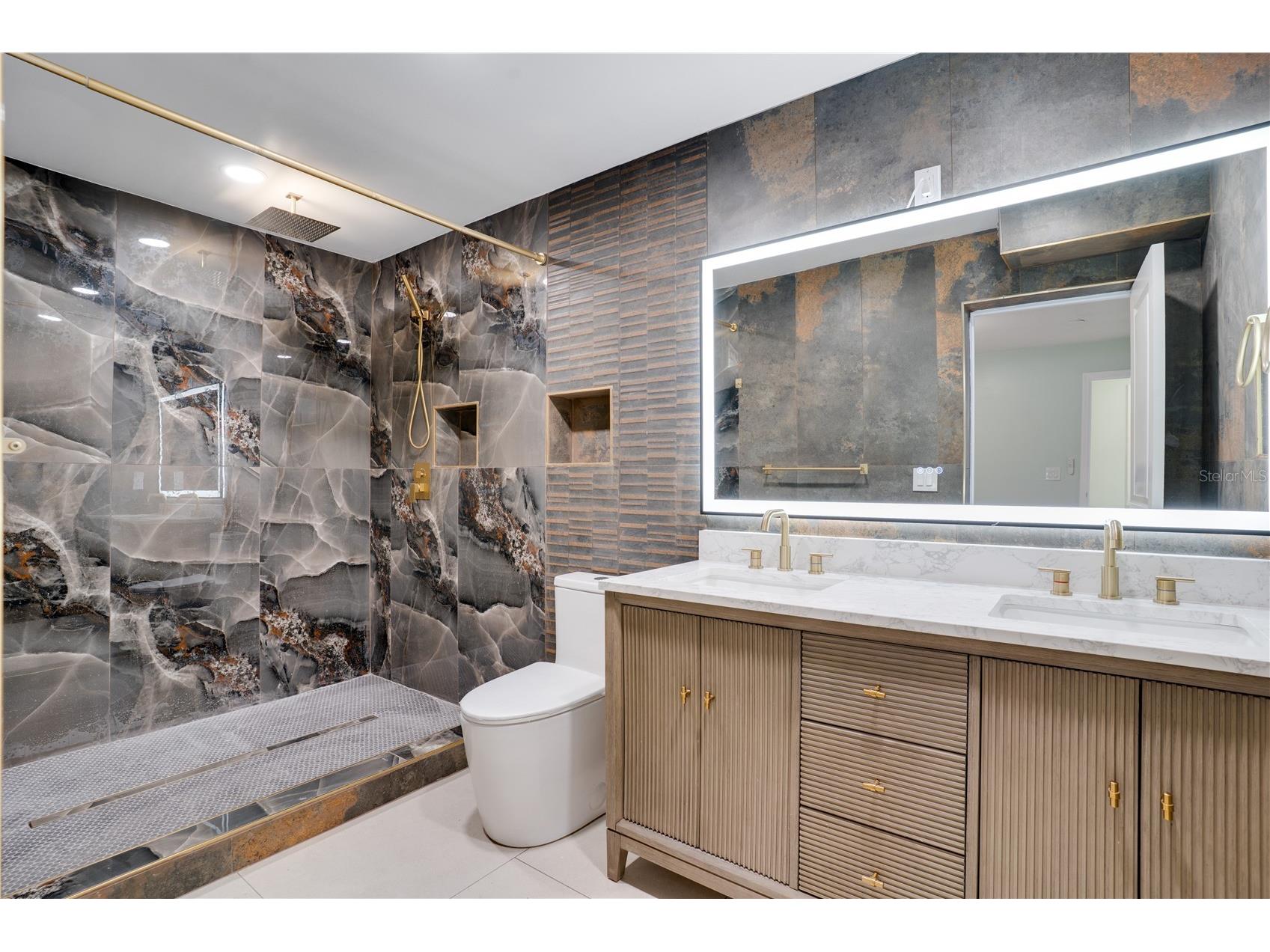 4029 13th Avenue S Saint Petersburg FL 33711 TB8501899 image17