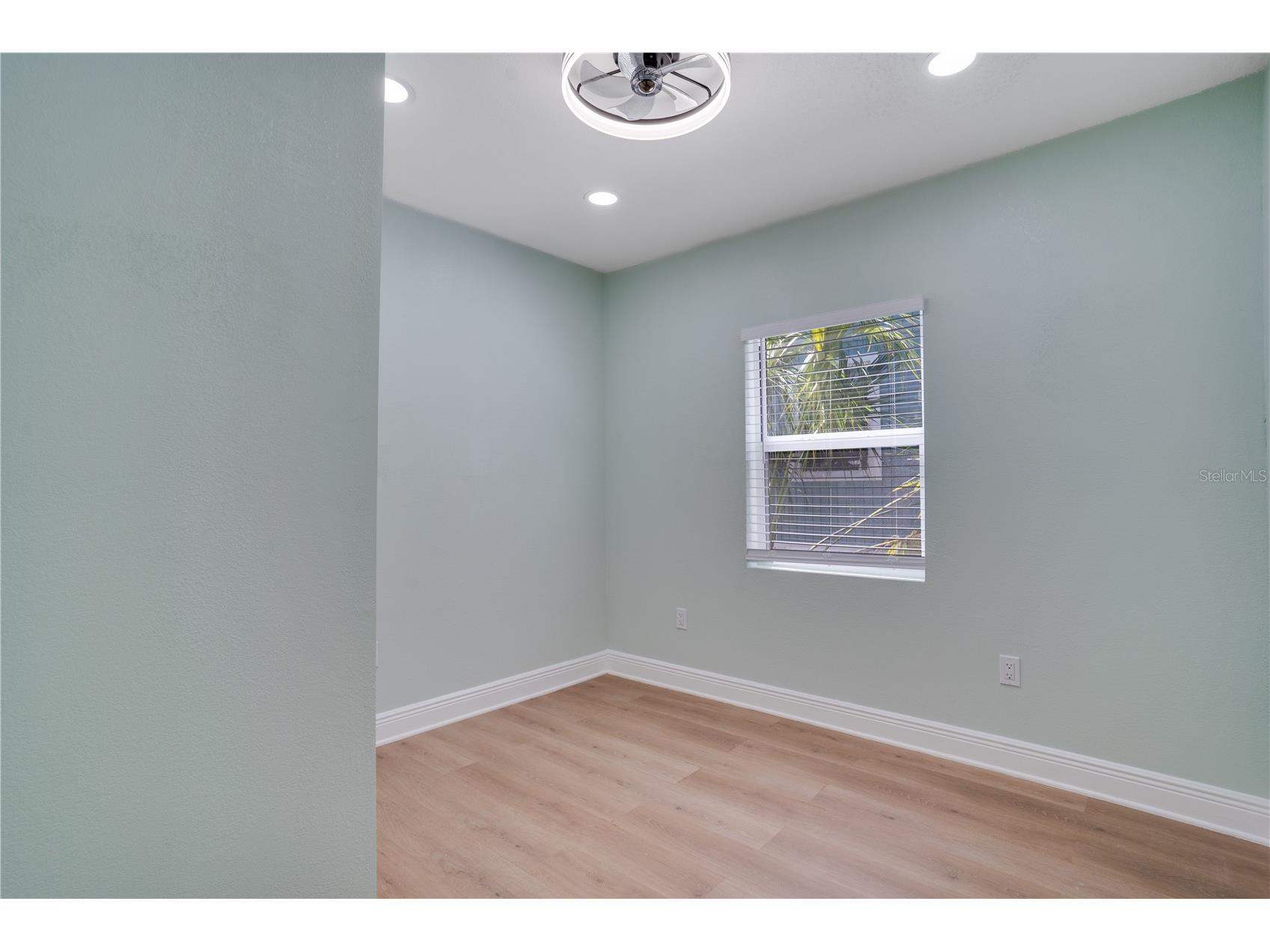 4029 13th Avenue S Saint Petersburg FL 33711 TB8501899 image18