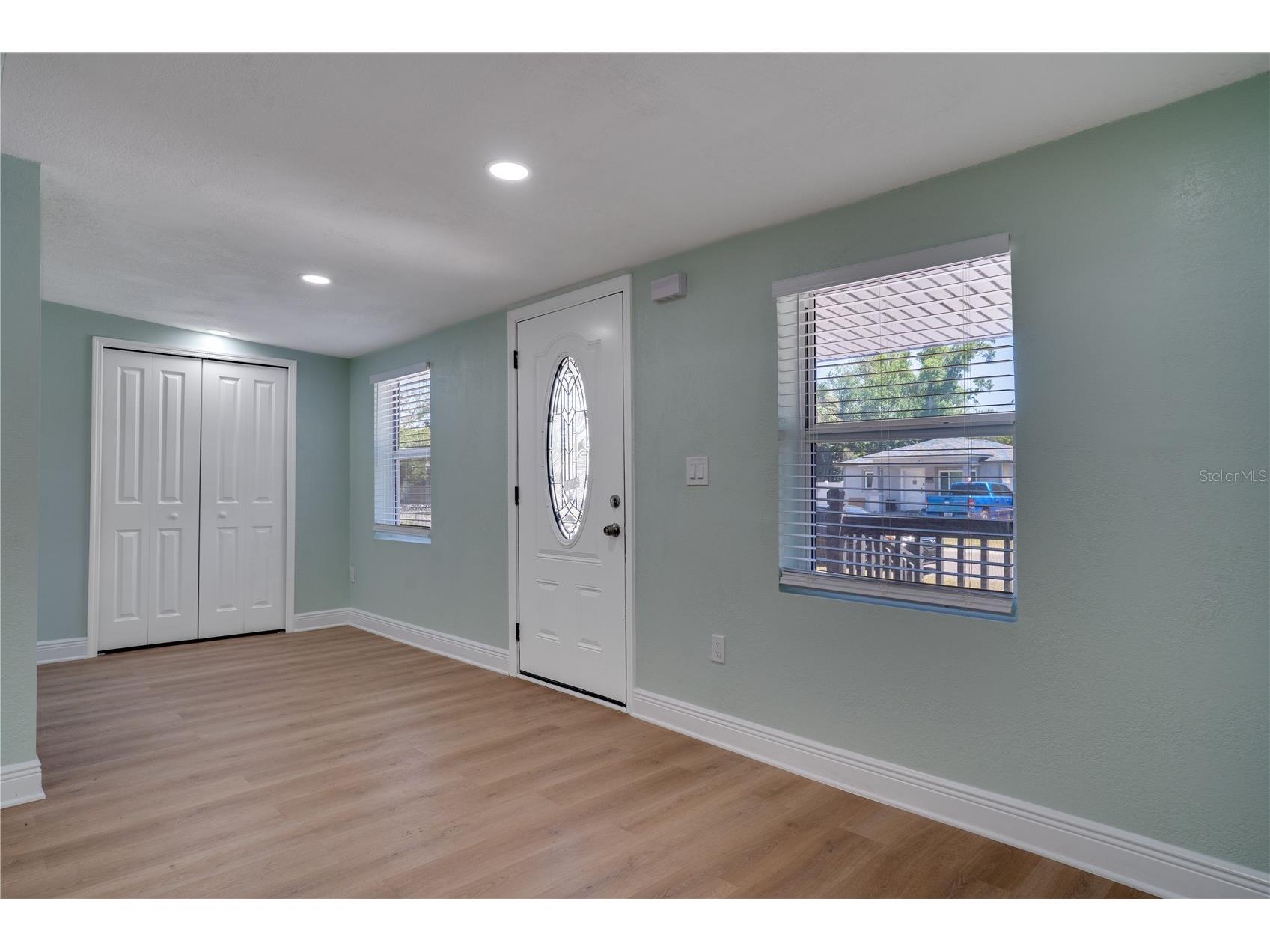 4029 13th Avenue S Saint Petersburg FL 33711 TB8501899 image4