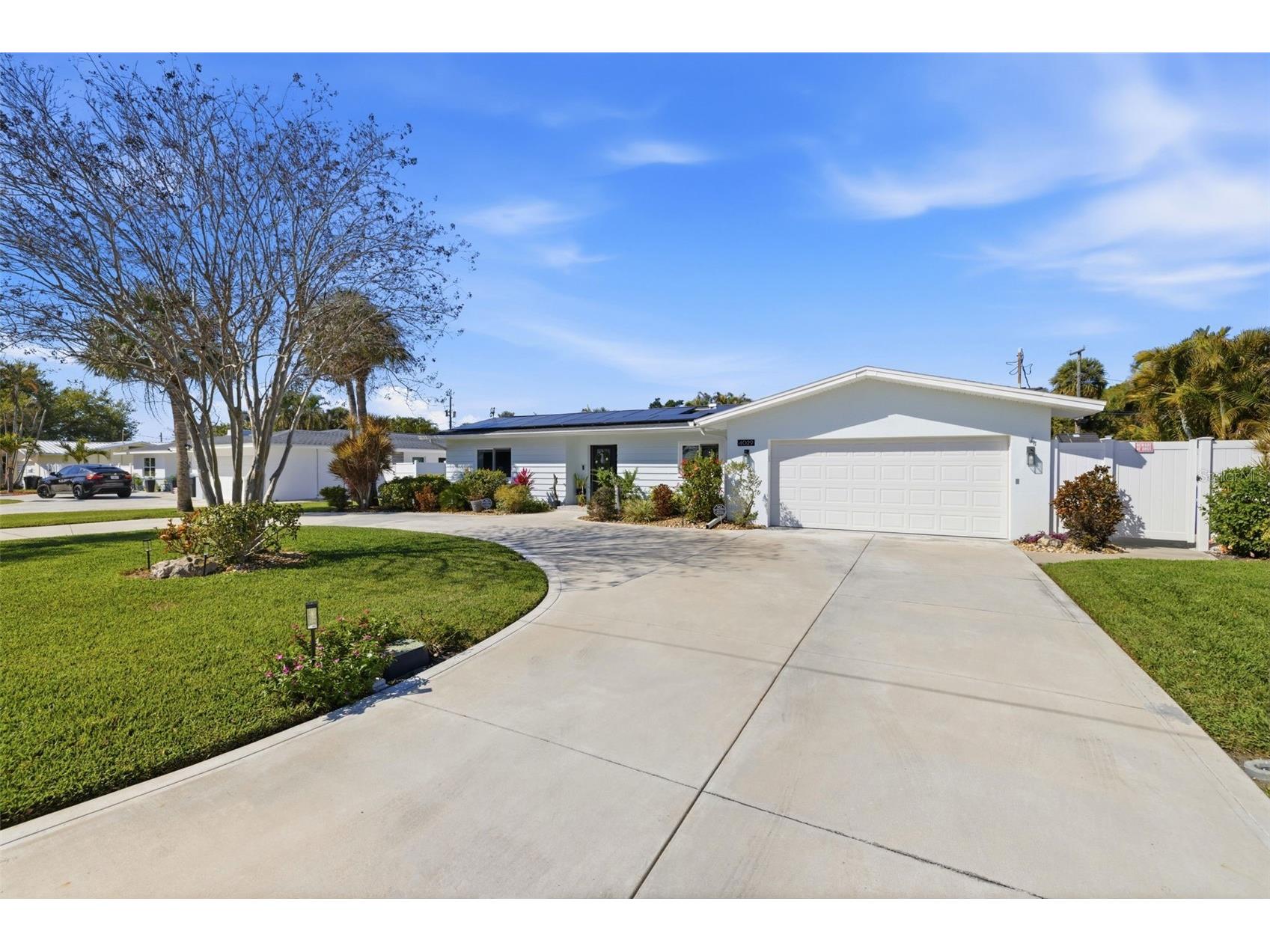 4029 38th Way S Saint Petersburg FL 33711 TB8481388 image1