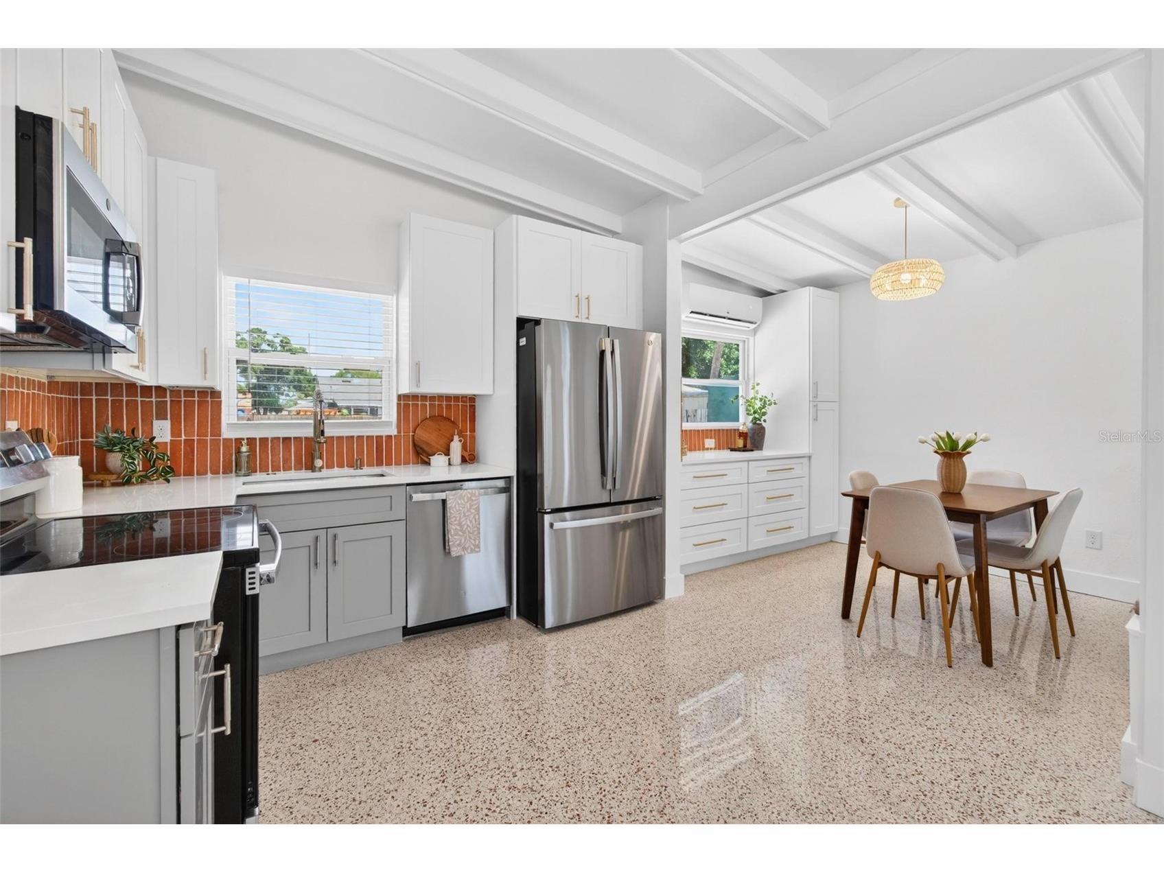 4029 3rd Avenue S Saint Petersburg FL 33711 TB8503393 image11