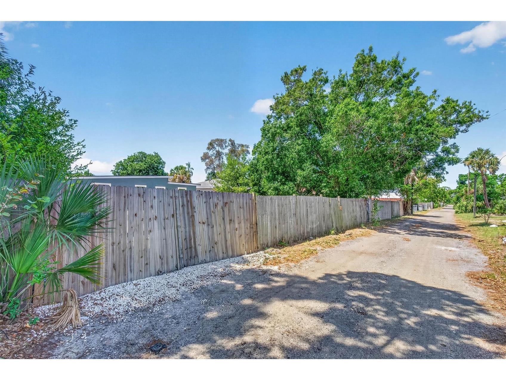 4029 3rd Avenue S Saint Petersburg FL 33711 TB8503393 image28