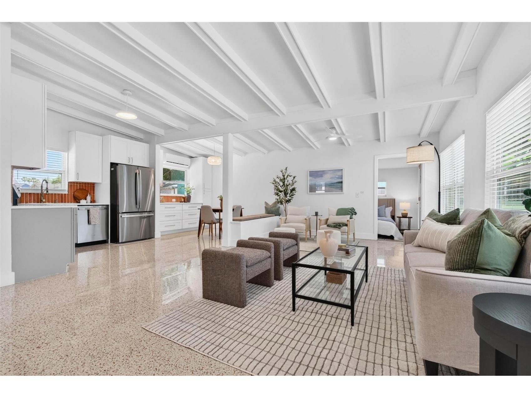 4029 3rd Avenue S Saint Petersburg FL 33711 TB8503393 image4