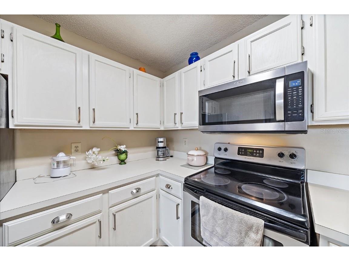 4029 Crockers Lake Boulevard #24-BLDG 18 Sarasota FL 34238 A4656558 image16