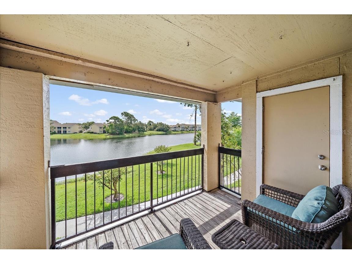 4029 Crockers Lake Boulevard #24-BLDG 18 Sarasota FL 34238 A4656558 image3