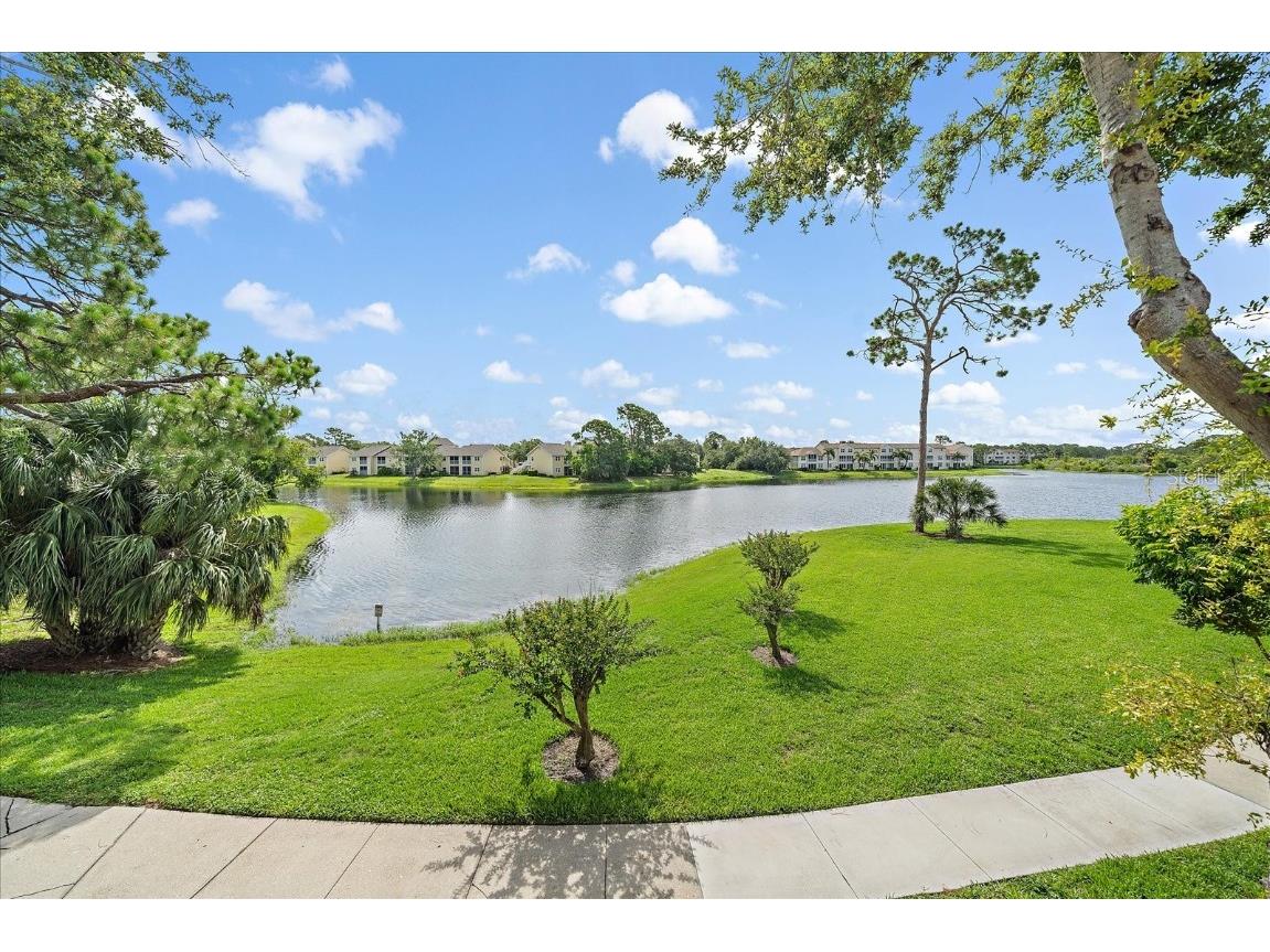 4029 Crockers Lake Boulevard #24-BLDG 18 Sarasota FL 34238 A4656558 image4
