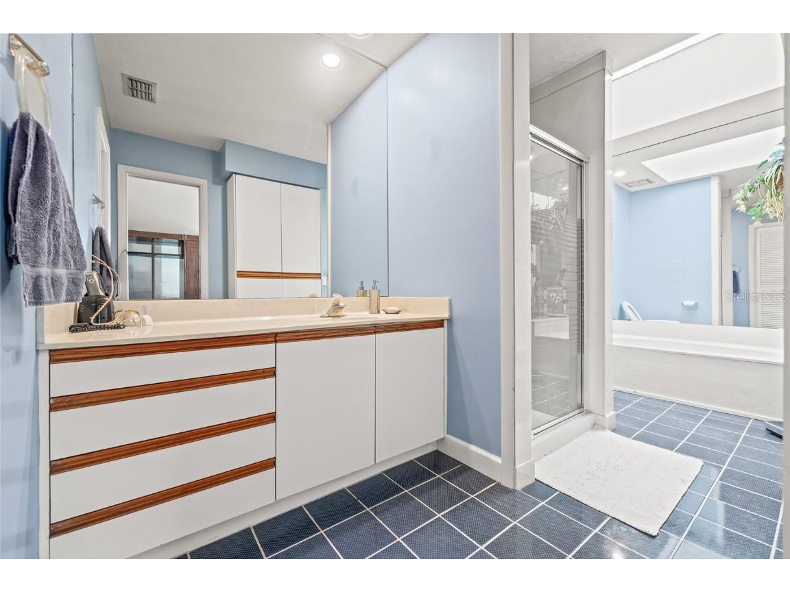 4029 Starfish Lane Tampa FL 33615 TB8448085 image30