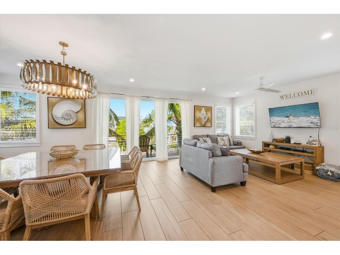 403 20th Place N Bradenton Beach FL 34217 A4673163 image13