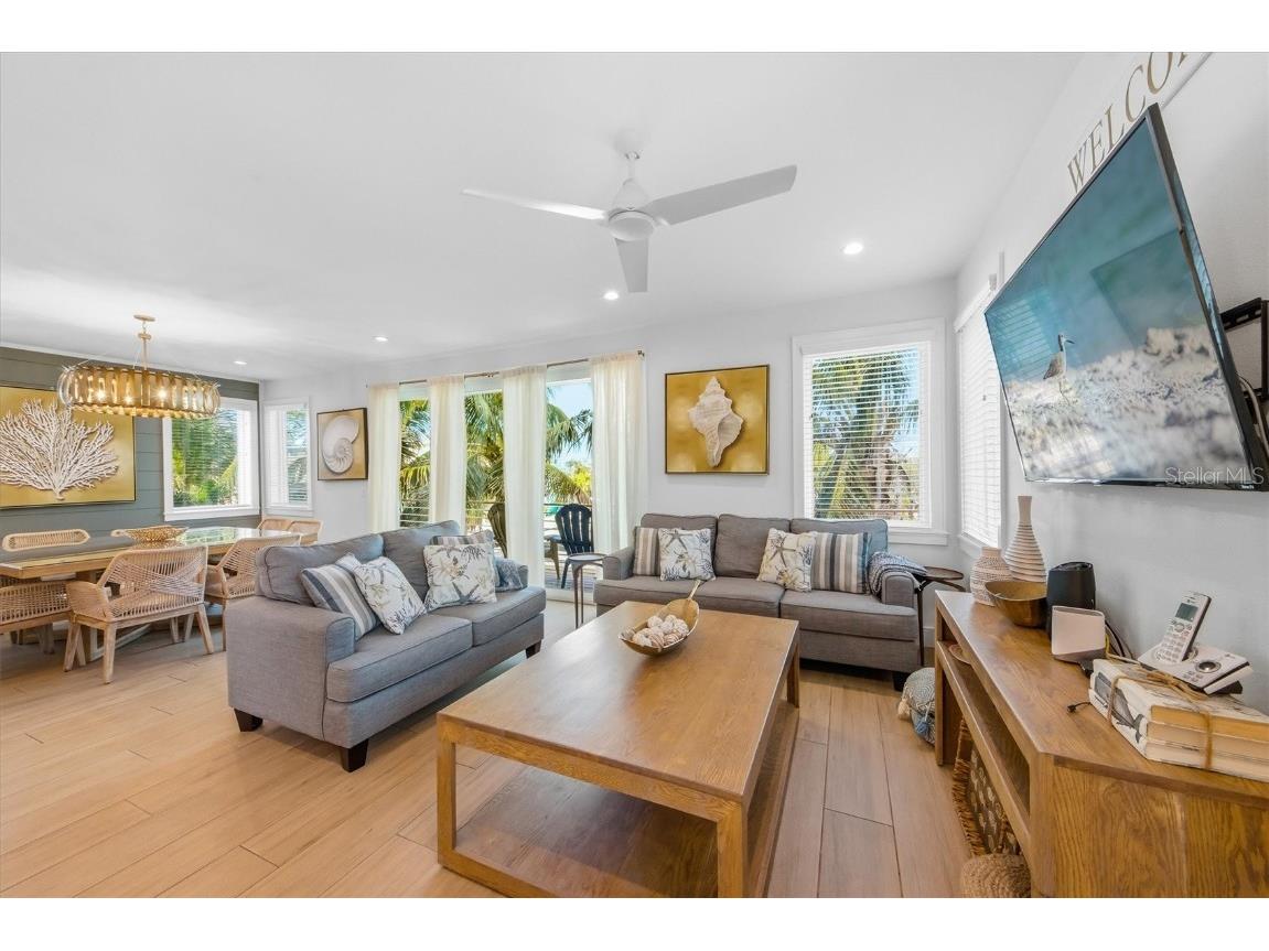 403 20th Place N Bradenton Beach FL 34217 A4673163 image18