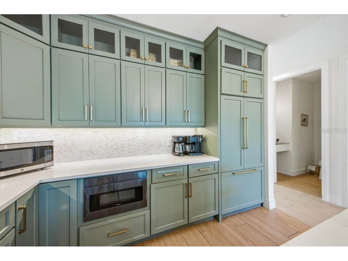 403 20th Place N Bradenton Beach FL 34217 A4673163 image23