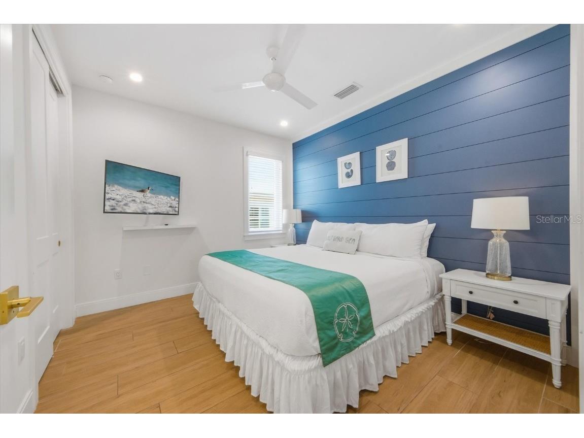 403 20th Place N Bradenton Beach FL 34217 A4673163 image34