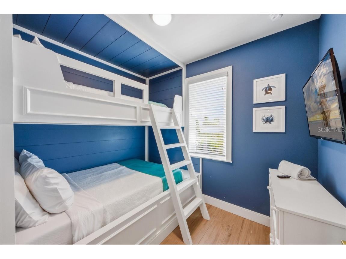 403 20th Place N Bradenton Beach FL 34217 A4673163 image37