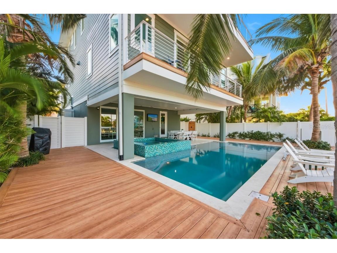 403 20th Place N Bradenton Beach FL 34217 A4673163 image43