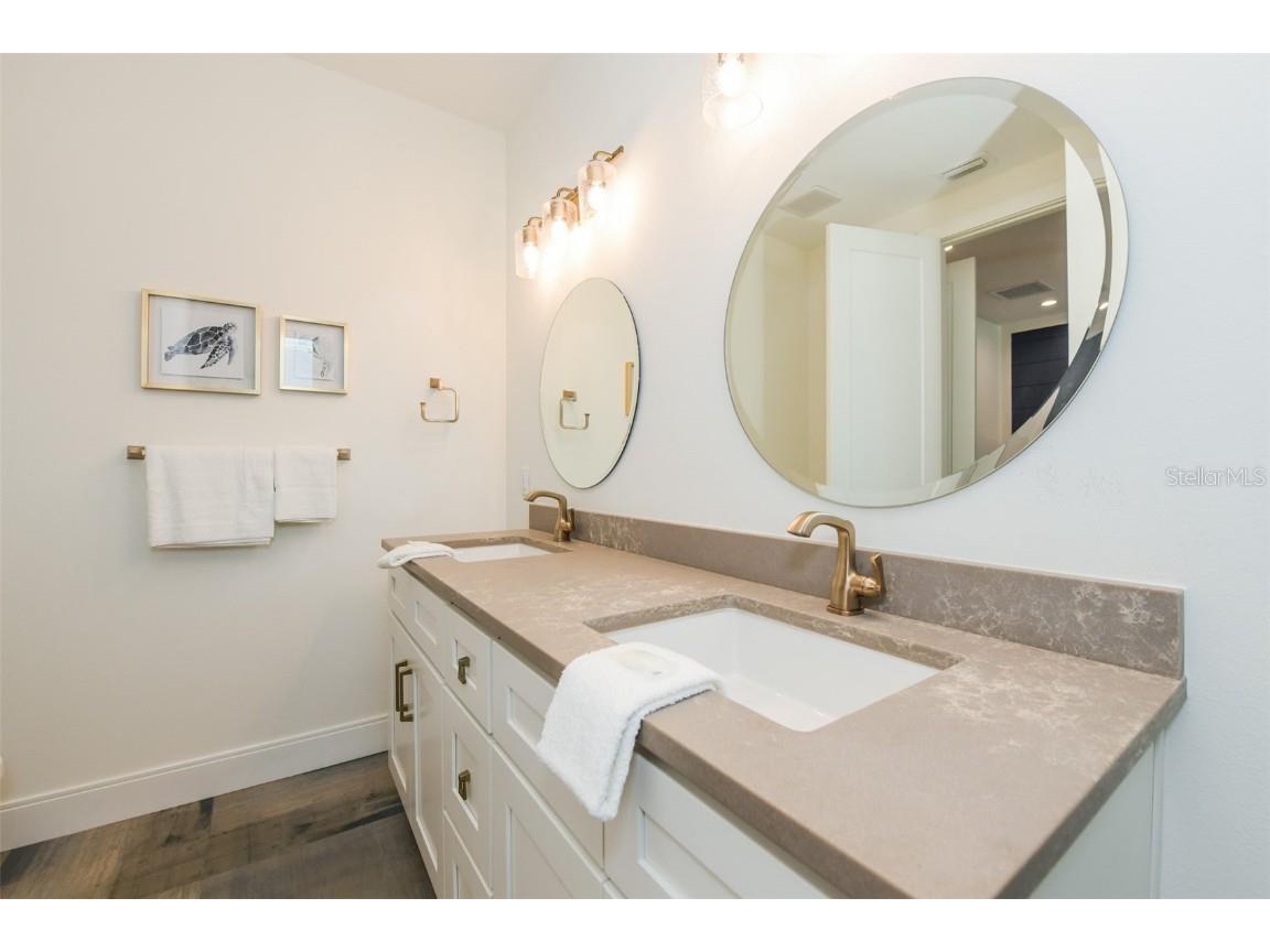 403 20th Place N Bradenton Beach FL 34217 A4673163 image50