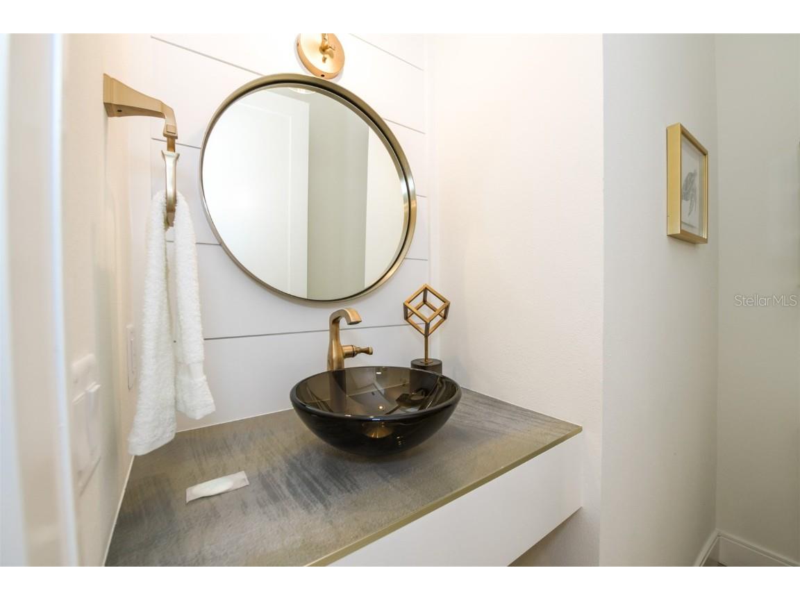 403 20th Place N Bradenton Beach FL 34217 A4673163 image55