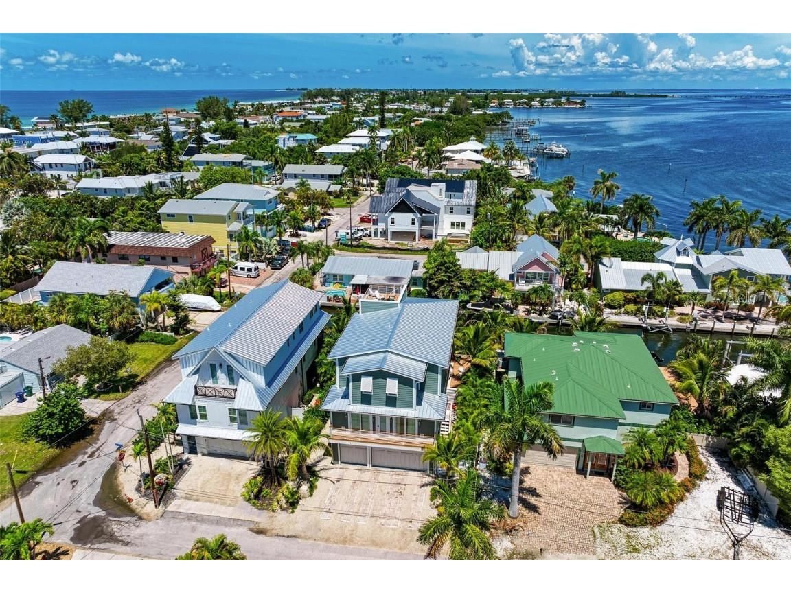 403 20th Place N Bradenton Beach FL 34217 A4673163 image59