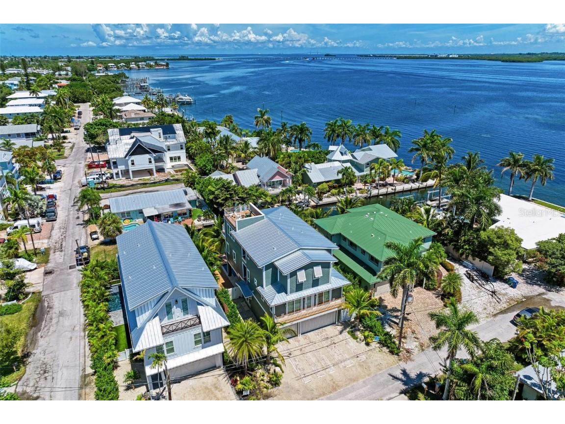 403 20th Place N Bradenton Beach FL 34217 A4673163 image60