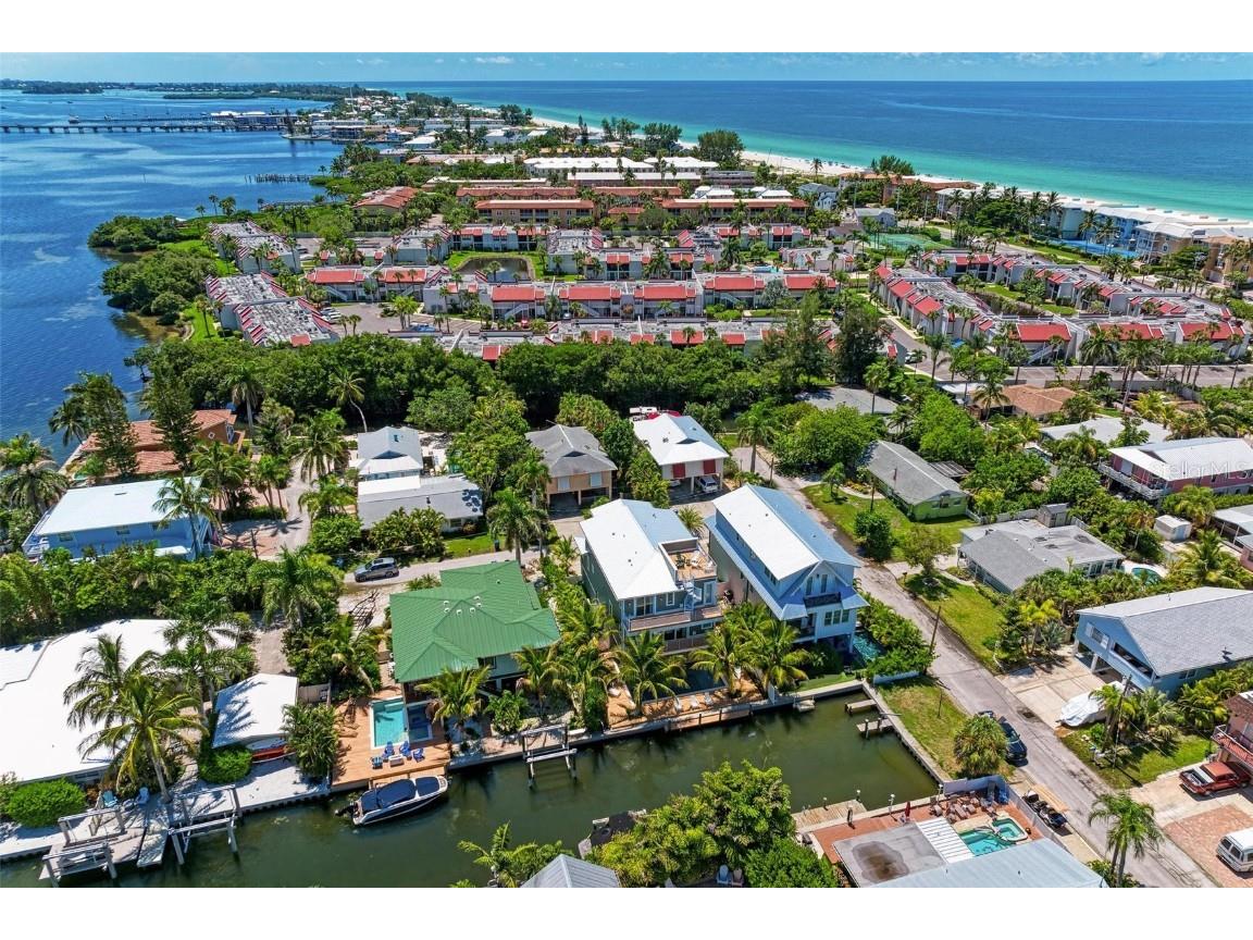 403 20th Place N Bradenton Beach FL 34217 A4673163 image66