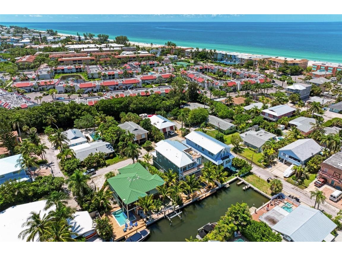 403 20th Place N Bradenton Beach FL 34217 A4673163 image67