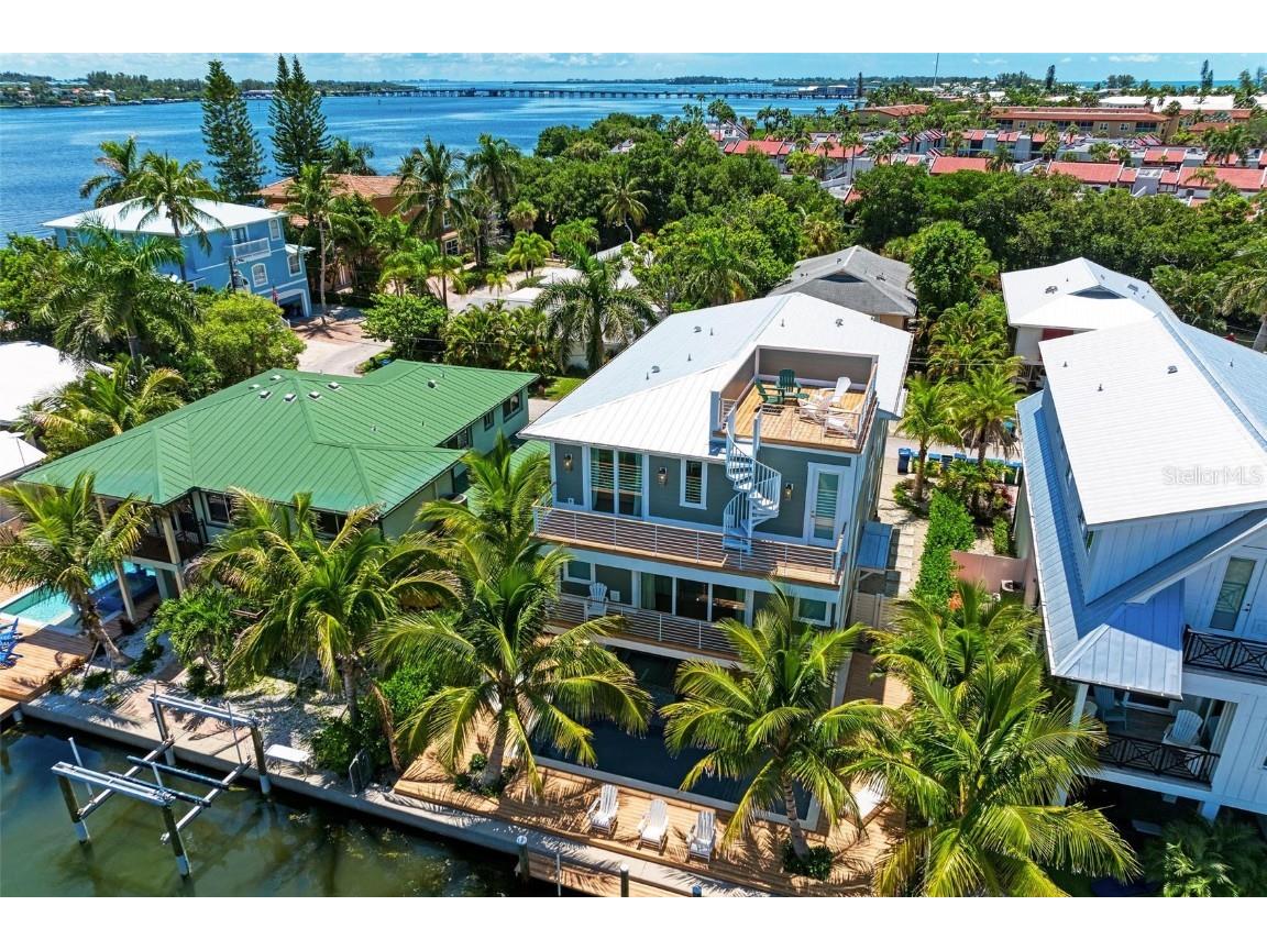 403 20th Place N Bradenton Beach FL 34217 A4673163 image69