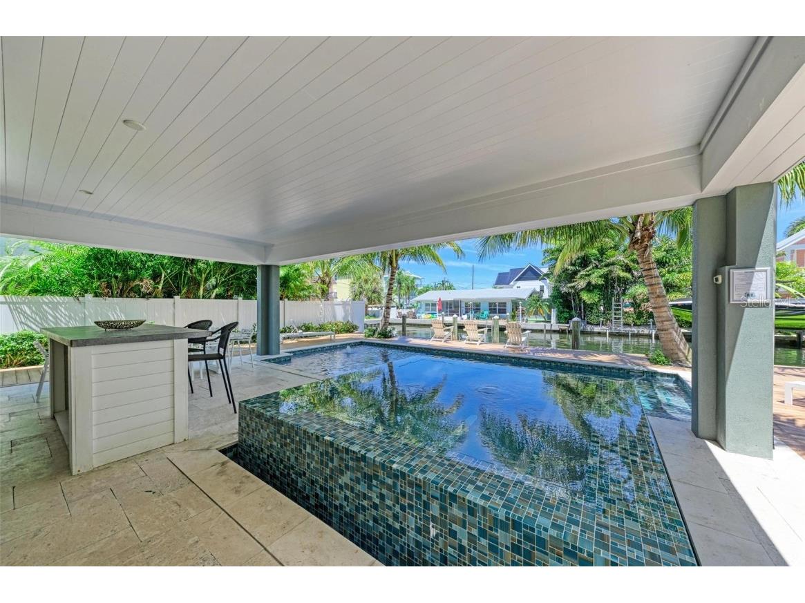 403 20th Place N Bradenton Beach FL 34217 A4673163 image71