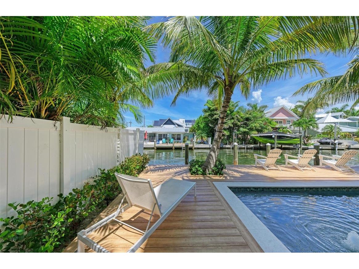 403 20th Place N Bradenton Beach FL 34217 A4673163 image72