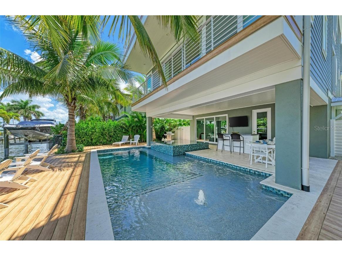 403 20th Place N Bradenton Beach FL 34217 A4673163 image74