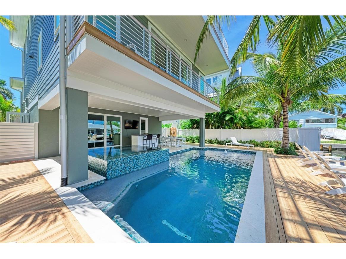 403 20th Place N Bradenton Beach FL 34217 A4673163 image76