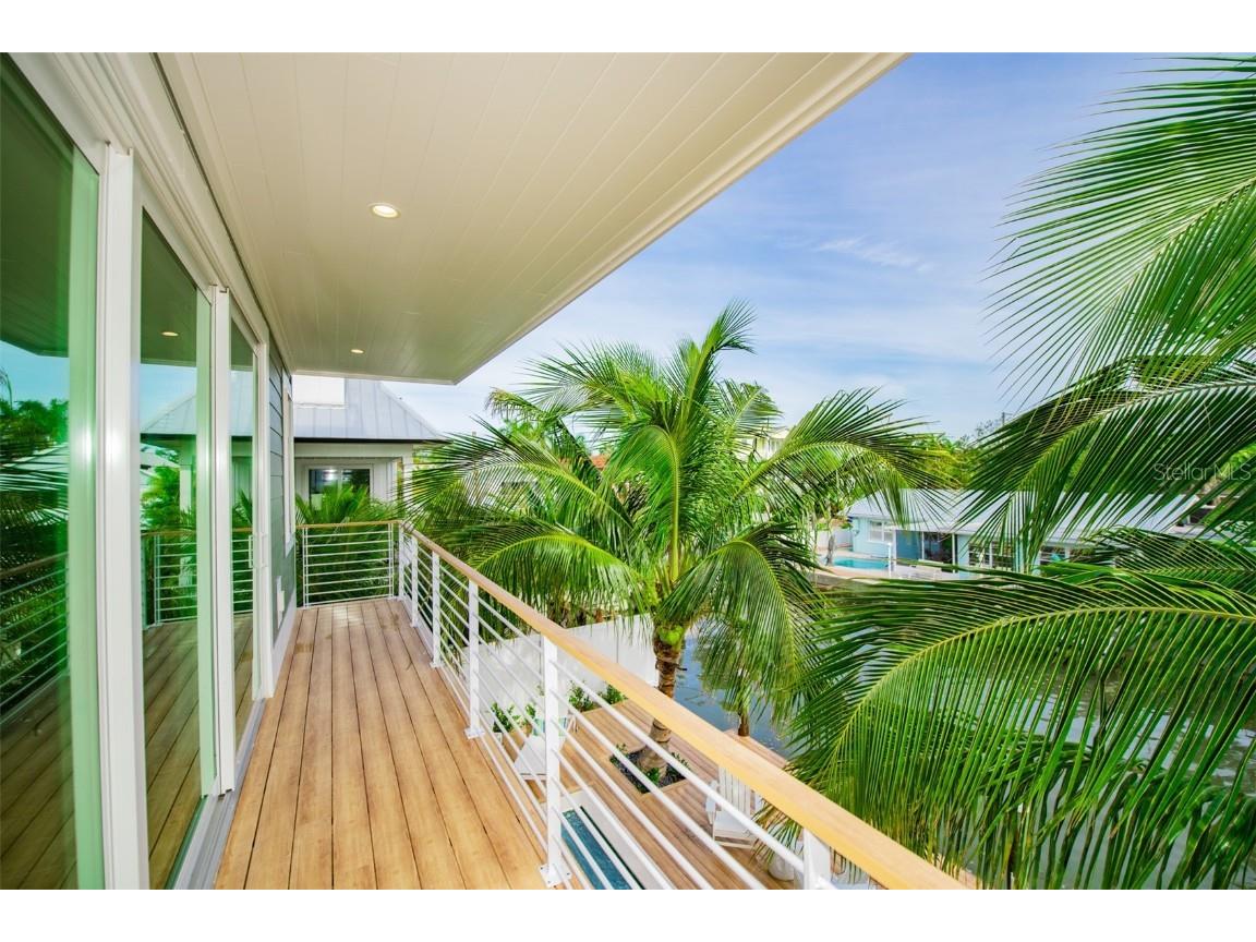 403 20th Place N Bradenton Beach FL 34217 A4673163 image81