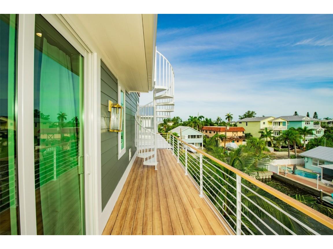 403 20th Place N Bradenton Beach FL 34217 A4673163 image82