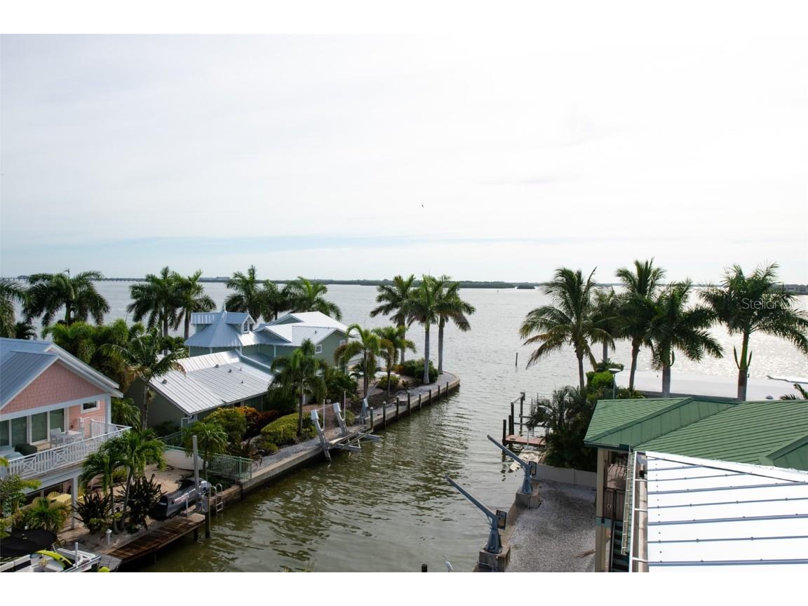 403 20th Place N Bradenton Beach FL 34217 A4673163 image86