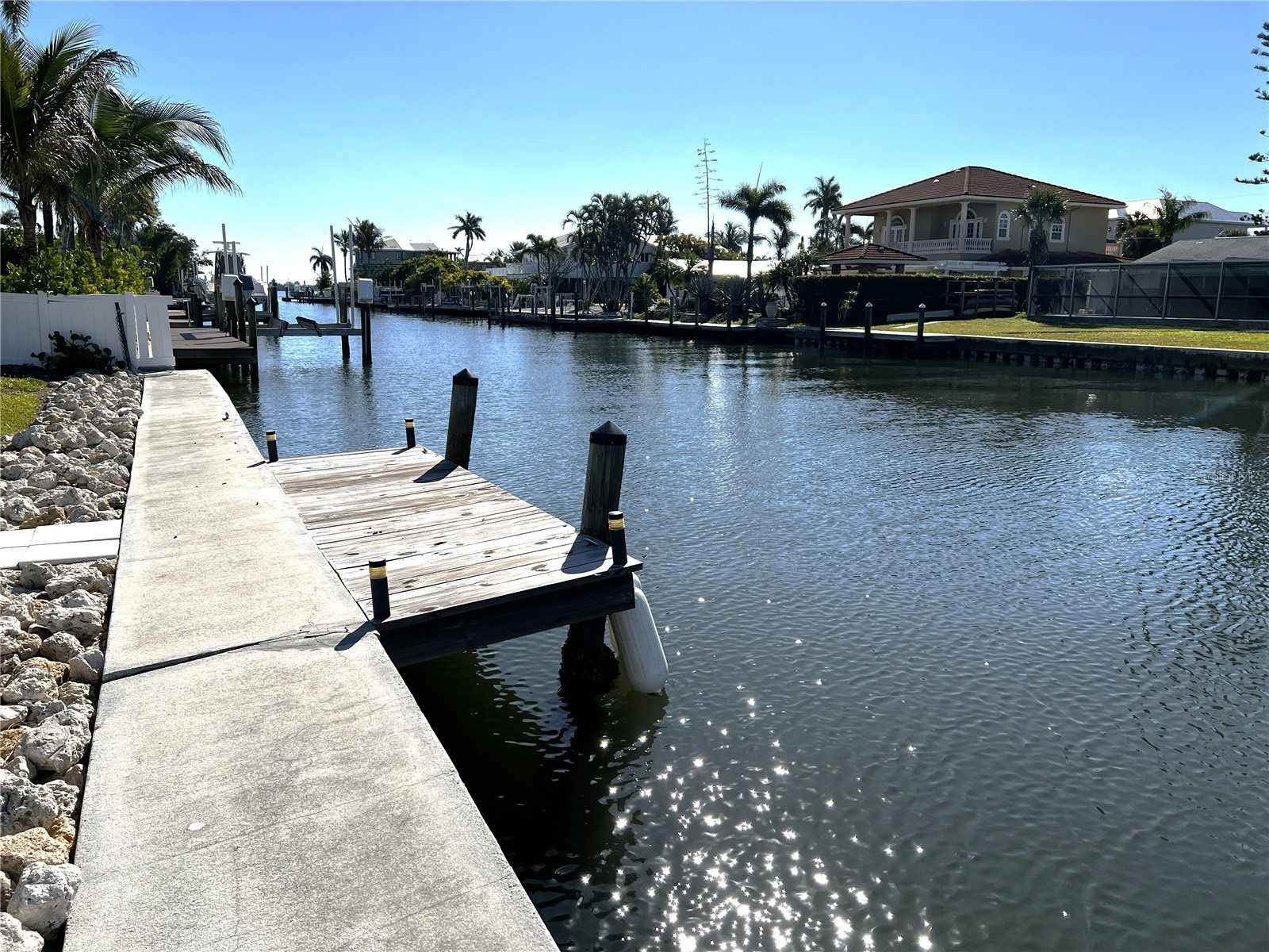 403 28th Street Holmes Beach FL 34217 A4685681 image3