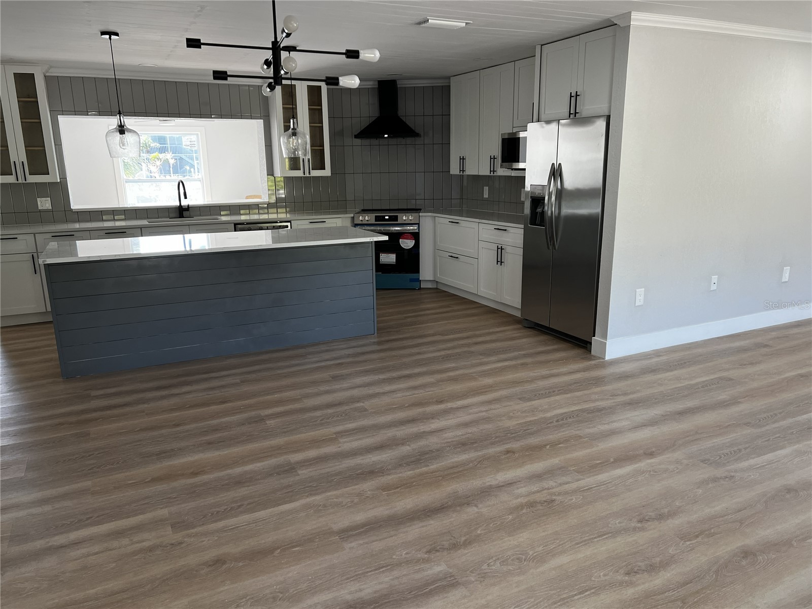 403 28th Street Holmes Beach FL 34217 A4685681 image4