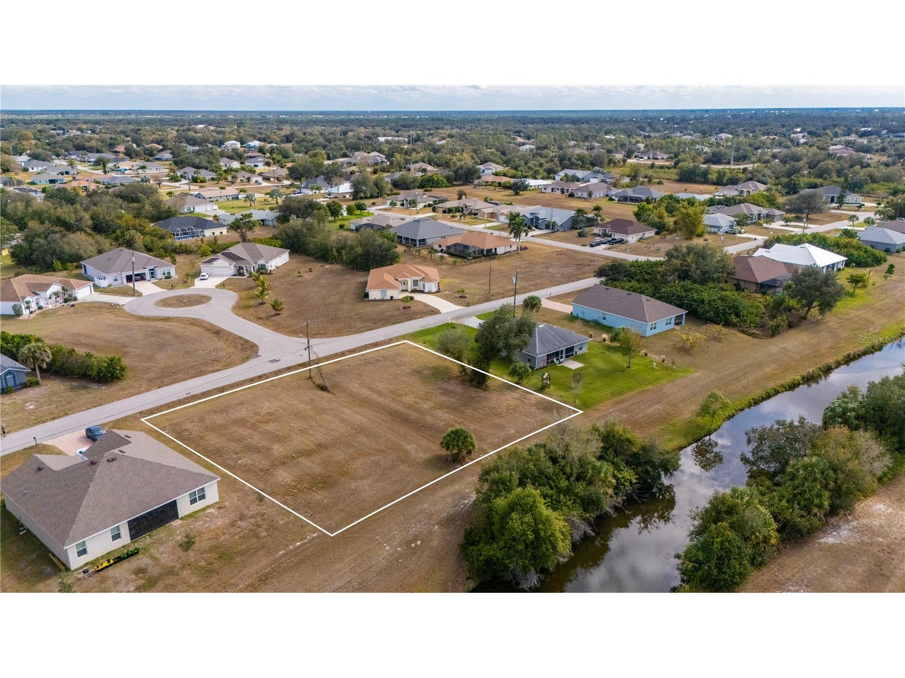 403 & 395 San Cristobal Punta Gorda FL 33983 C7520237 image9