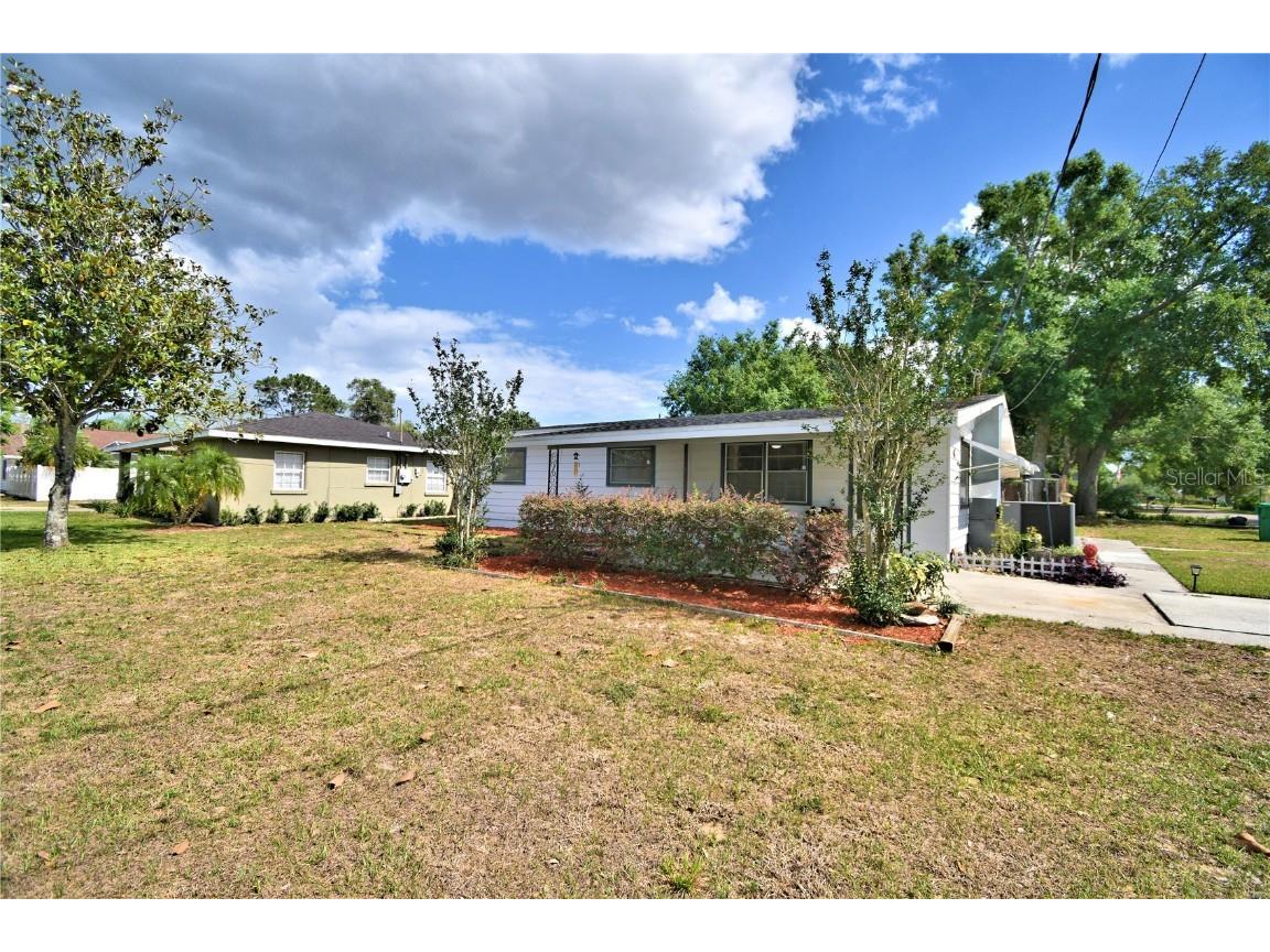 403 6th Street S Dundee FL 33838 P4925474 image1