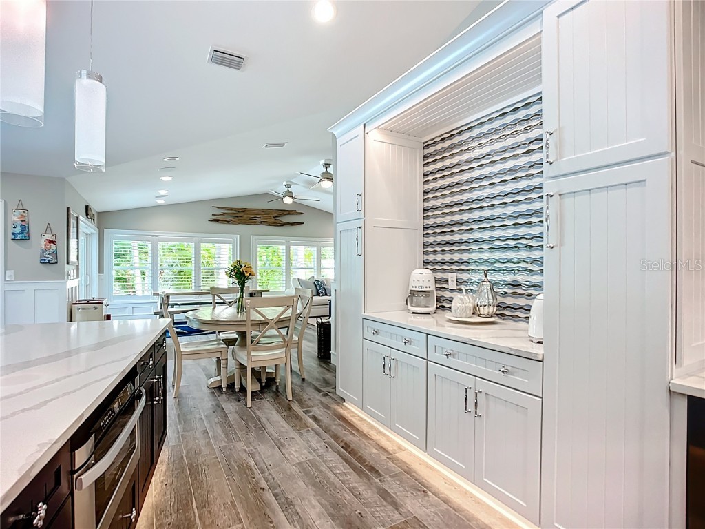 403 75th Street Holmes Beach FL 34217 A4650766 image40