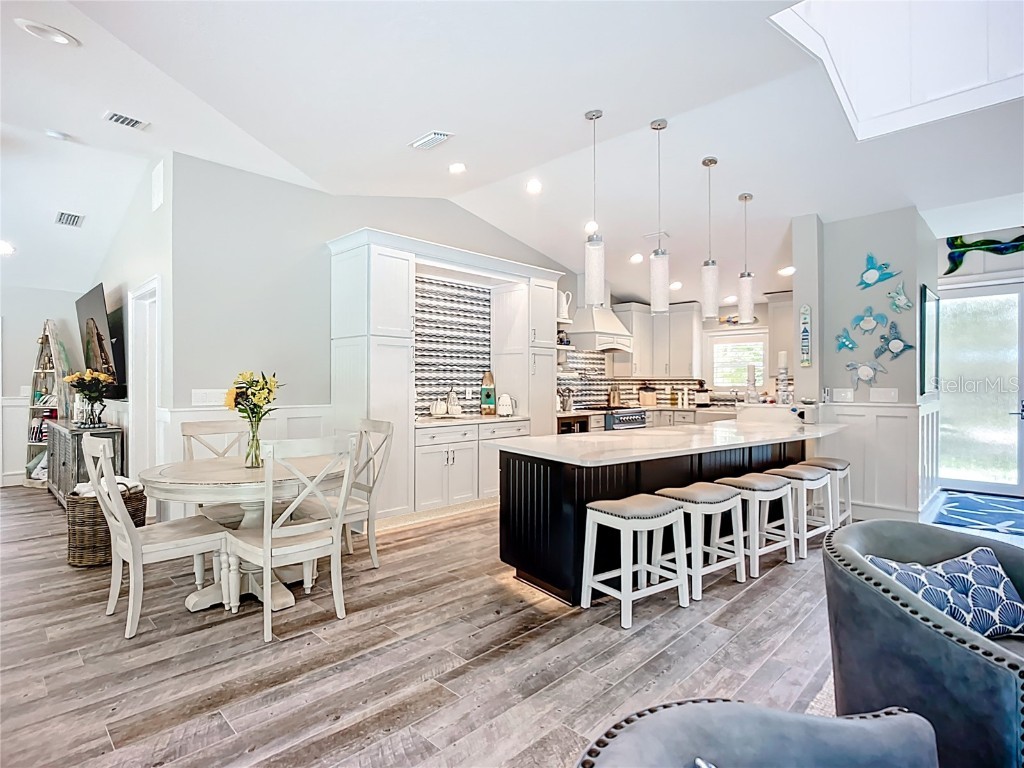 403 75th Street Holmes Beach FL 34217 A4650766 image44