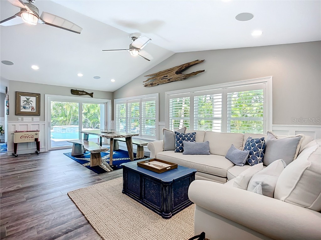 403 75th Street Holmes Beach FL 34217 A4650766 image47