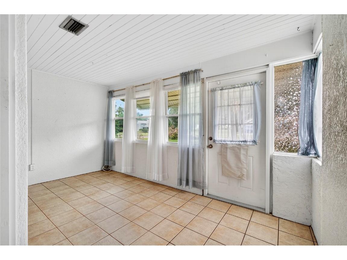 403 E Johnson Avenue Lake Wales FL 33853 P4936735 image6