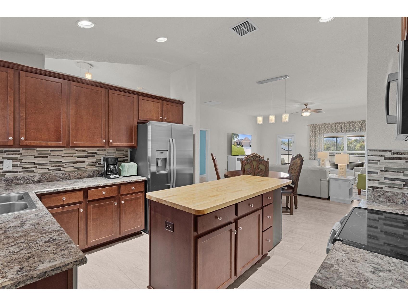 403 Edith Drive Fruitland Park FL 34731 G5109042 image10