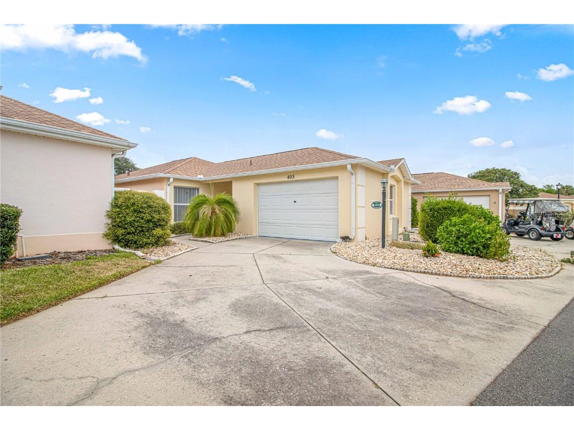 403 Fuentez Avenue Lady Lake FL 32159 G5072143 image1