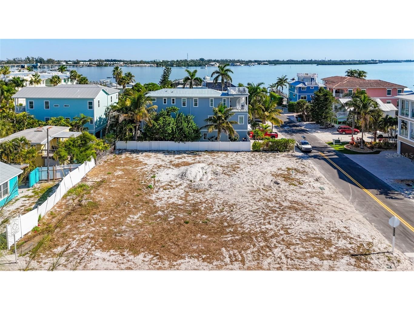 403 Gulf Drive S Bradenton Beach FL 34217 A4672306 image1