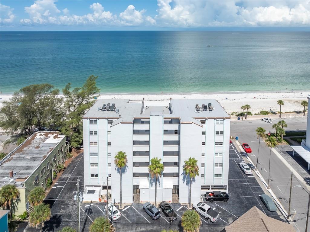 403 Gulf Way #302 Saint Pete Beach FL 33706 - GULF OF MEXICO U8251457 image1