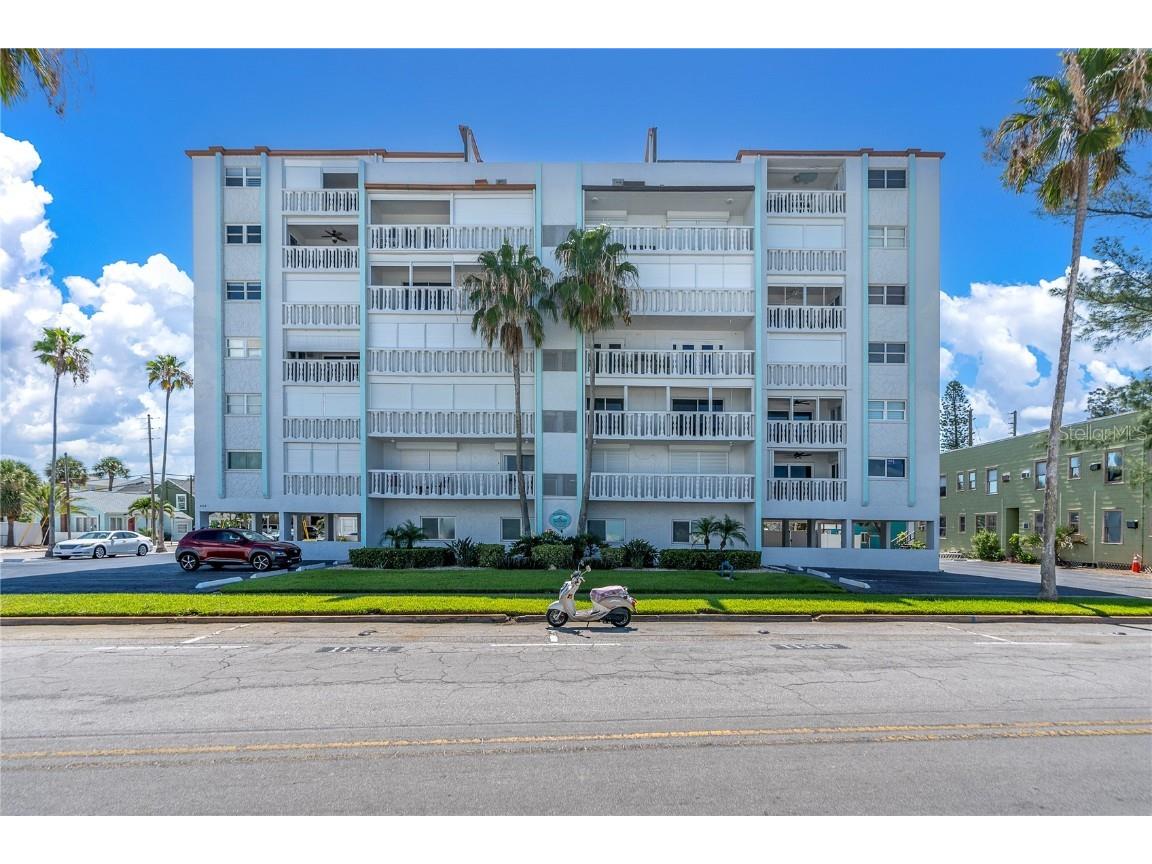 403 Gulf Way #302 Saint Pete Beach FL 33706 - GULF OF MEXICO U8251457 image30