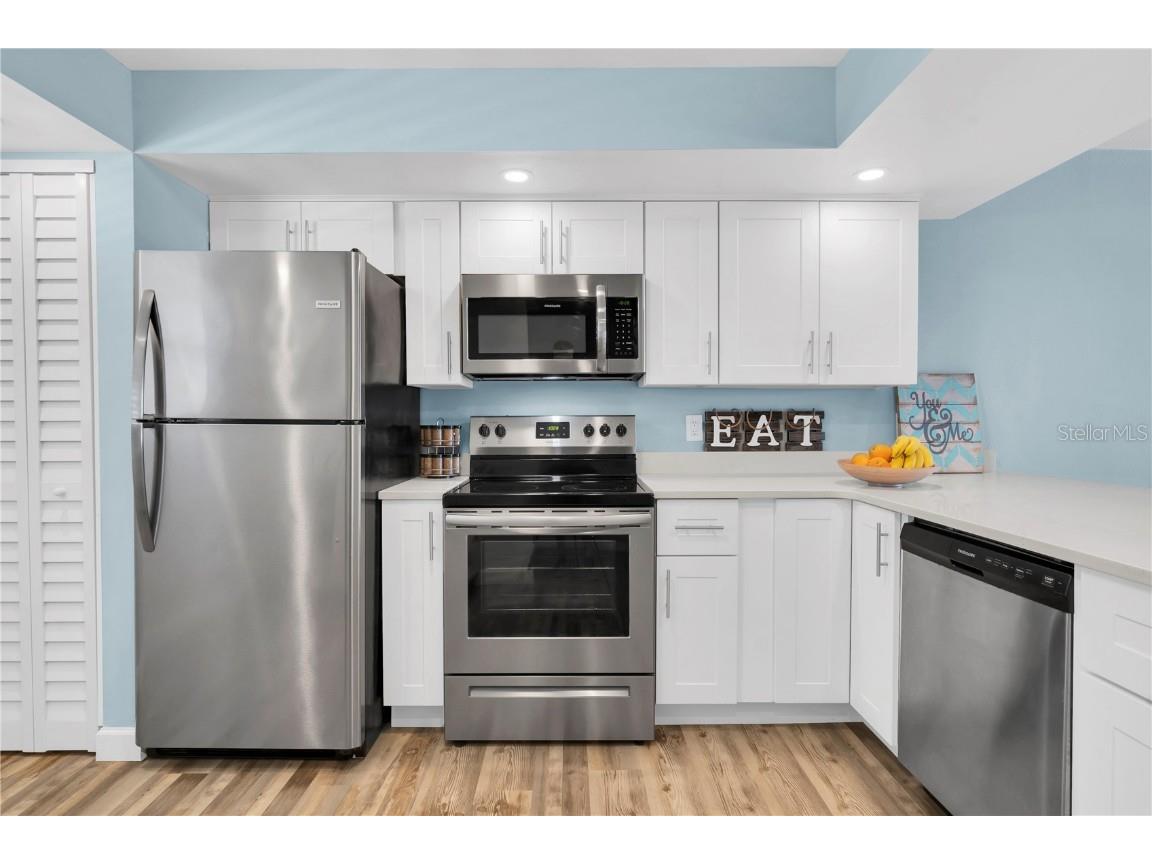 403 Gulf Way #302 Saint Pete Beach FL 33706 - GULF OF MEXICO U8251457 image8