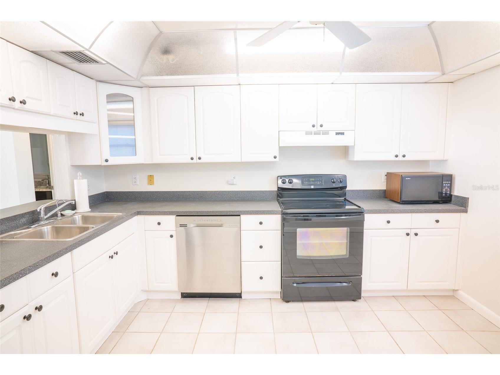 403 Gulf Way #304 Saint Pete Beach FL 33706 TB8498204 image11