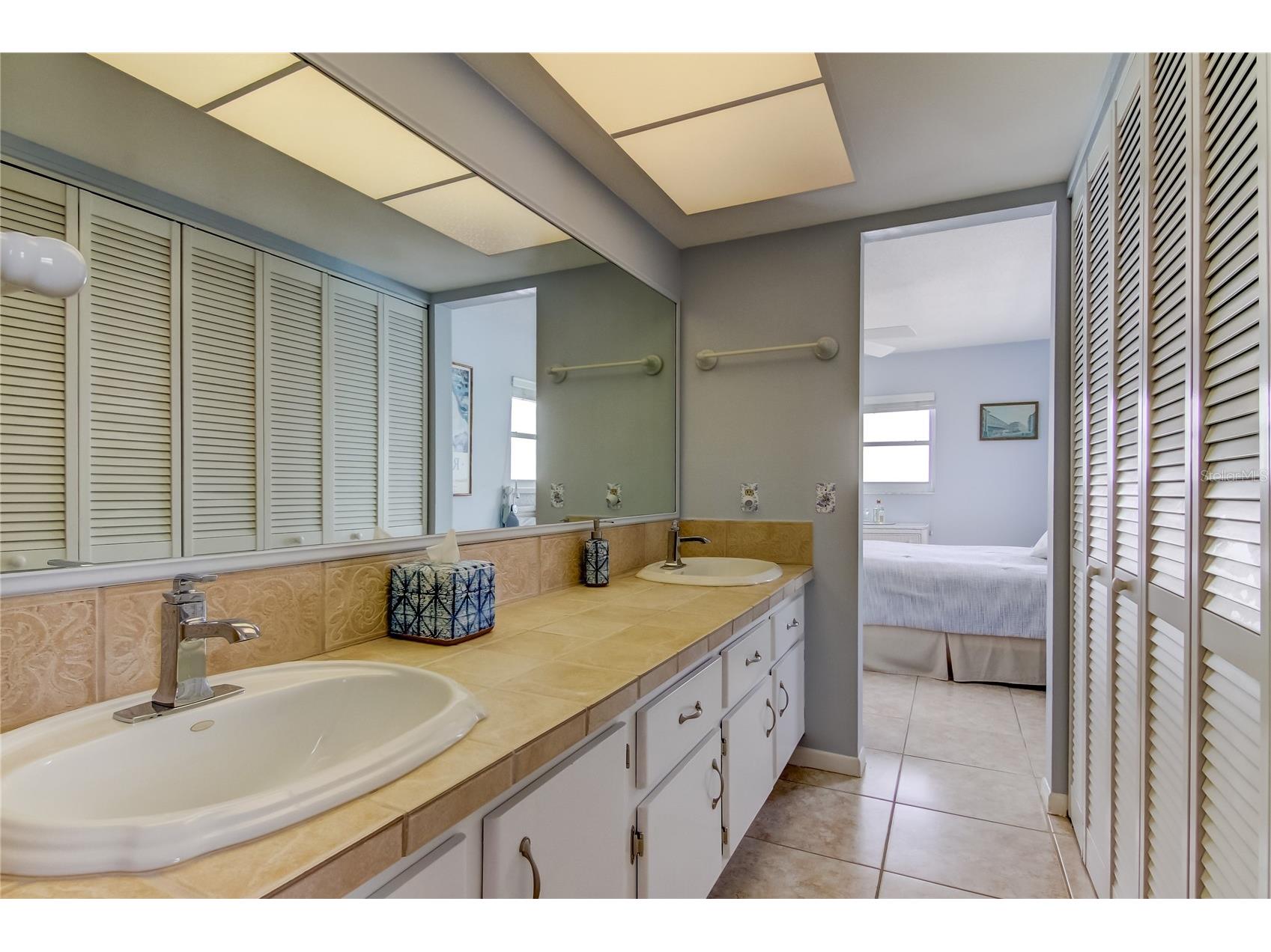 403 Gulf Way #504 Saint Pete Beach FL 33706 - GULF OF MEXICO BOCA CIEGA BAY U8232277 image20