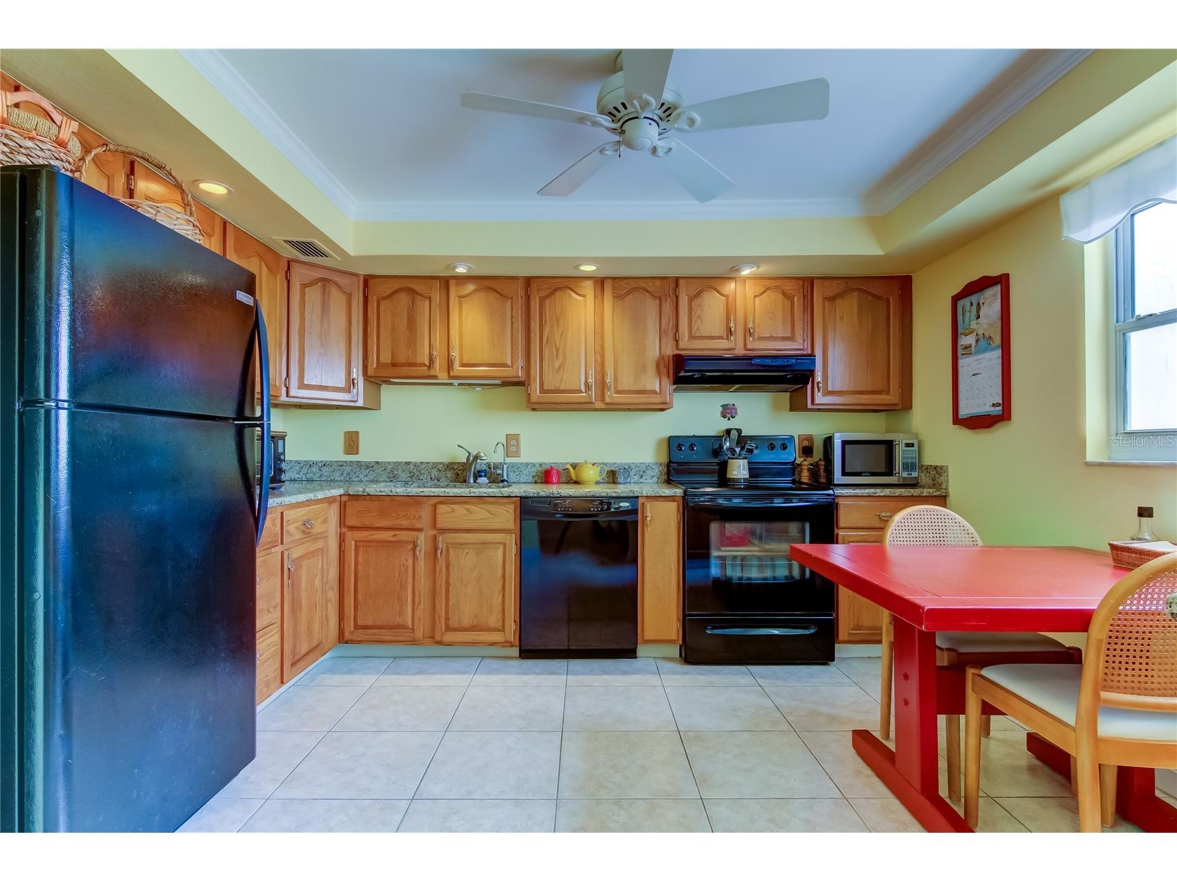 403 Gulf Way #504 Saint Pete Beach FL 33706 - GULF OF MEXICO BOCA CIEGA BAY U8232277 image3
