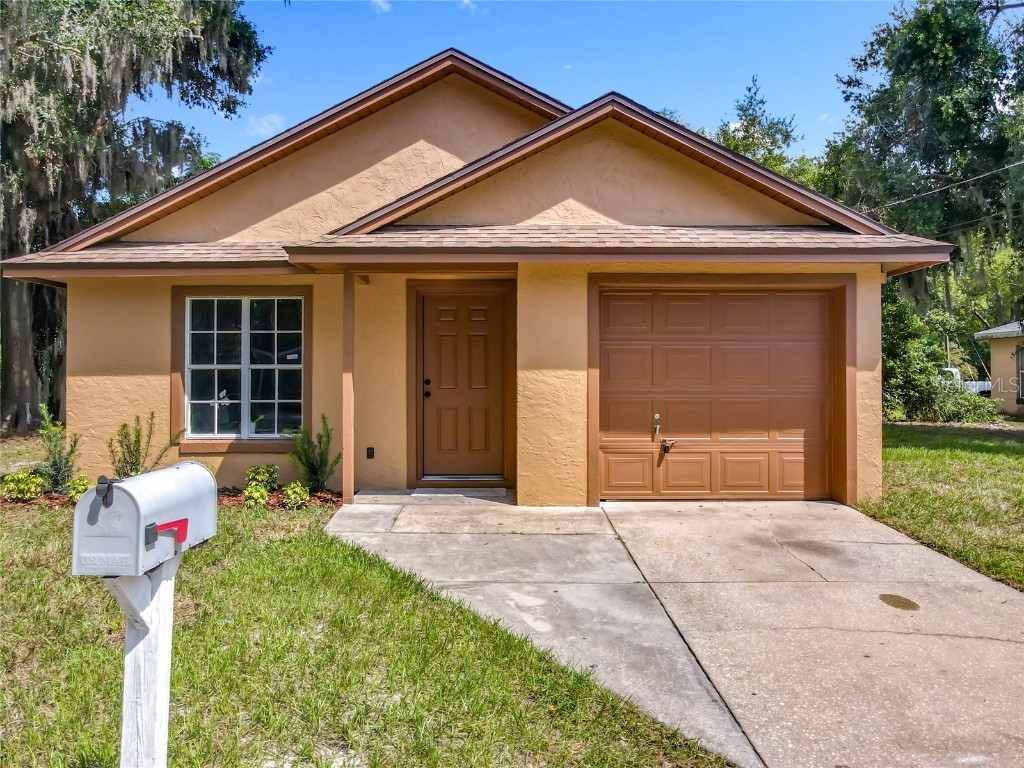 403 Hawkins Lane Eustis FL 32726 G5102125 image1